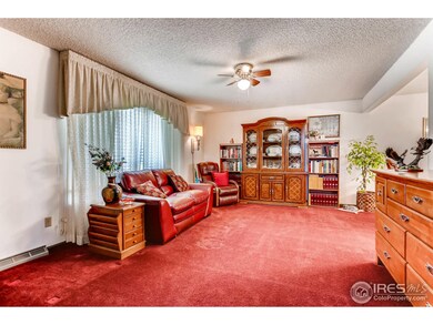 681 Olathe Way, Aurora, CO 80011 - photo 4