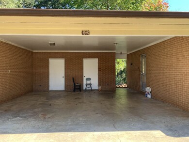 1102 Summitt Dr, Siler City, NC 27344 - photo 4