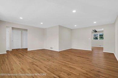 1807 Holbrook St, Oakhurst, NJ 07755 - photo 6