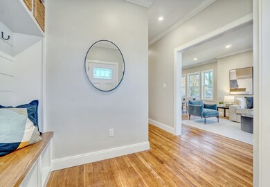 114-116 W Wyoming Ave unit 1, Melrose, MA 02176 - photo 4