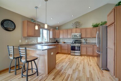 356 N Bergamont Blvd, Oregon, WI 53575 - photo 3