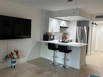 Lauderdale Tower unit 2B, Fort Lauderdale, FL 33306 - photo 5