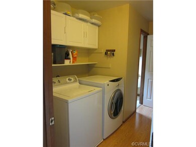 Nice cabinets to hide all your cleaning supplies.