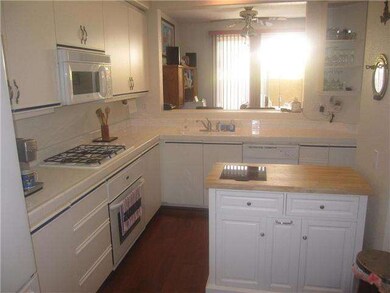 New appliances and flooring less than 1 year old