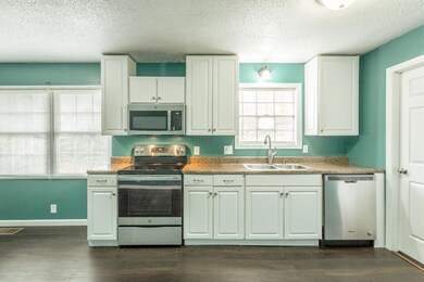 616 Wooded Hills Dr, Dalton, GA 30721 - photo 6