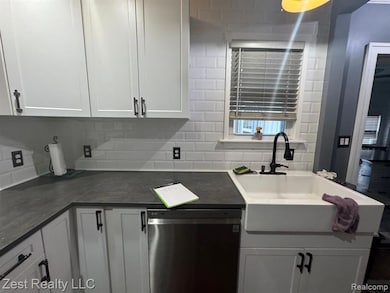 7807 Whittaker St, Detroit, MI 48209 - photo 3