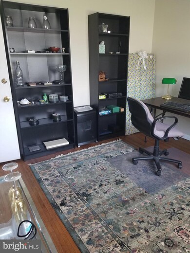 2014 Hemlock Rd, Norristown, PA 19403 - photo 2