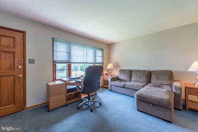 4792 Beechwood Rd, Ellicott City, MD 21043 - photo 3