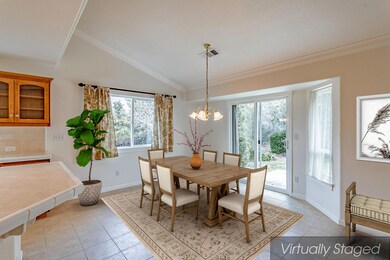20 dining staged