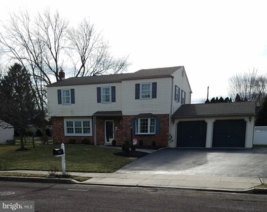 2004 Davis Dr, Norristown, PA 19403 - photo 2