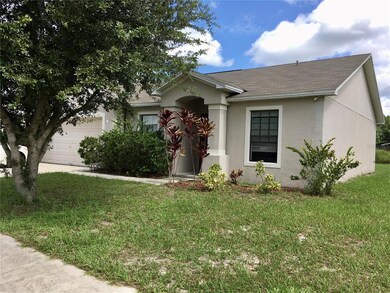 2157 Oakhurst Dr, Winter Haven, FL 33881 - photo 2