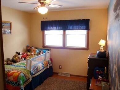 5171 Hill Top Rd, Fitchburg, WI 53711 - photo 7