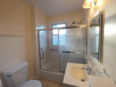 64 Pemberwick Rd unit 2nd Floor, Greenwich, CT 06831 - photo 6