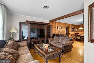 302 Royale Dr, Curtis Bay, MD 21226 - photo 4