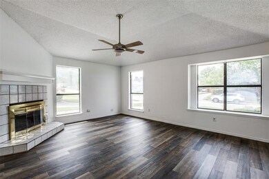 2432 Oakmont Dr, Bedford, TX 76022 - photo 7