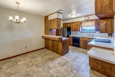 1821 Leona Dr, College Station, TX 77840 - photo 6