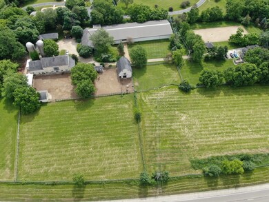 36W982 Crane Rd, Saint Charles, IL 60175 - photo 2