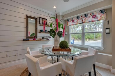 LAGUNA DINING AREA