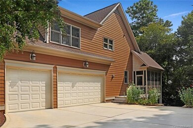 SIDE LOAD 3 CAR GARAGE
