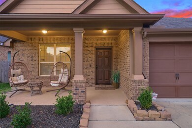 Anyone would fall in love with this inviting front