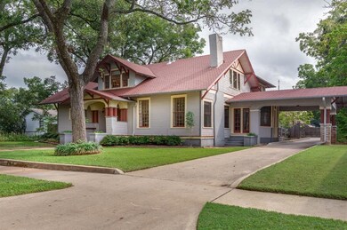 712 N Main St, Bonham, TX 75418 - photo 2