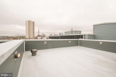 1022 24 S 2nd St unit 4, Philadelphia, PA 19147 - photo 2