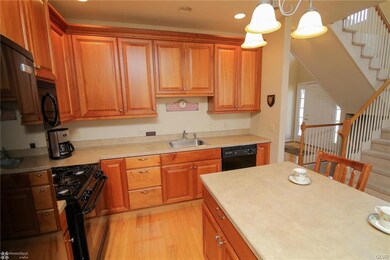 5803 Fresh Meadow Dr, Macungie, PA 18062 - photo 5