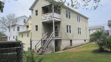 53 Poplar St, Wilkes Barre, PA 18702 - photo 2