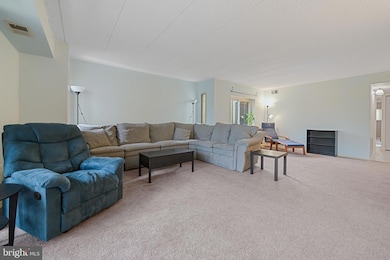 5669 Harpers Farm Rd unit D, Columbia, MD 21044 - photo 7