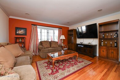 23 Fordham living room