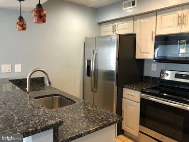 14307 Dover Ct, Laurel, MD 20707 - photo 4