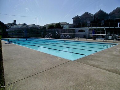 Club Pool
