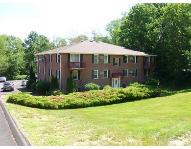 325 Ashland Ave unit 8, Southbridge, MA 01550 - photo 6