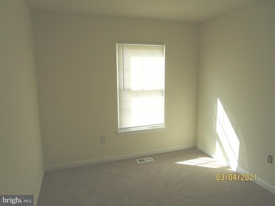 7085 Gresham Ct W, Frederick, MD 21703 - photo 7