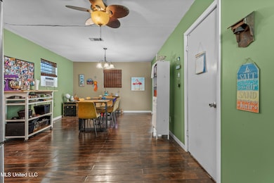 9120 Tammy Ln, Moss Point, MS 39562 - photo 6