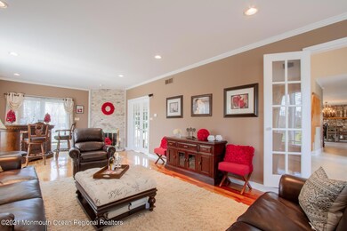 43 Spruce Ln, Colts Neck, NJ 07722 - photo 7