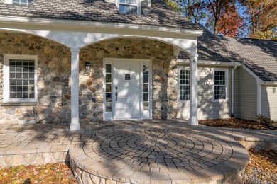 4 Iroquois Ave, Andover, MA 01810 - photo 2