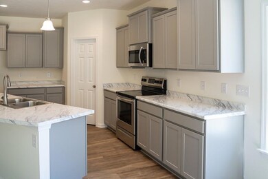 345 Woodside Ct, Batesville, IN 47006 - photo 6