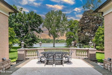 2 Locust Patio