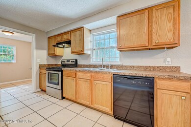 11092 Key Coral Dr, Jacksonville, FL 32218 - photo 4