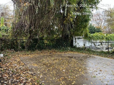 343 Cochran Place, Valley Stream, NY 11581 - photo 6