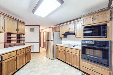 Ample Cabinet Space!
