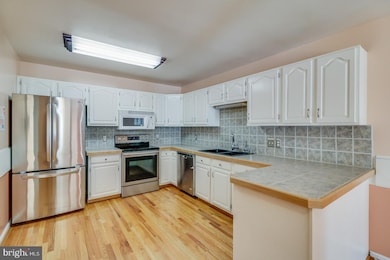 212 W Longspur Dr, Wilmington, DE 19808 - photo 3