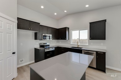 869 N Aleppo Way, Meridian, ID 83642 - photo 3