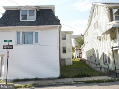 200 Penn St, Tamaqua, PA 18252 - photo 2