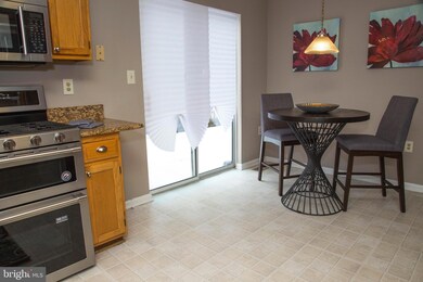 4915 Lockard Dr, Owings Mills, MD 21117 - photo 6