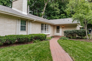 Home Sweet Home in the heart of EG