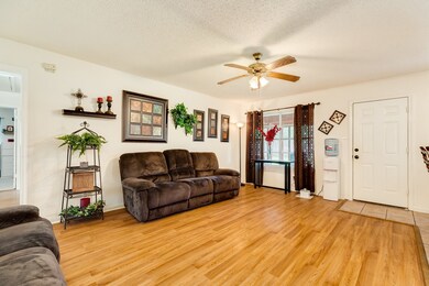 306 Cambridge St, Alvin, TX 77511 - photo 7