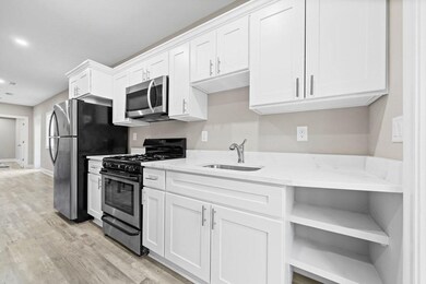 304 Lynn St, Malden, MA 02148 - photo 2