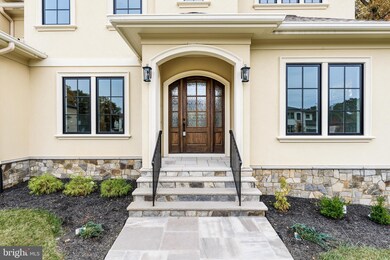 913 Ninovan Rd SE, Vienna, VA 22180 - photo 3